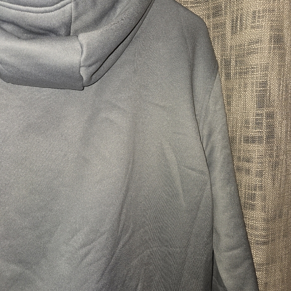 Under Armor Gray embrossed hoodie Large - Picture 12 of 12
